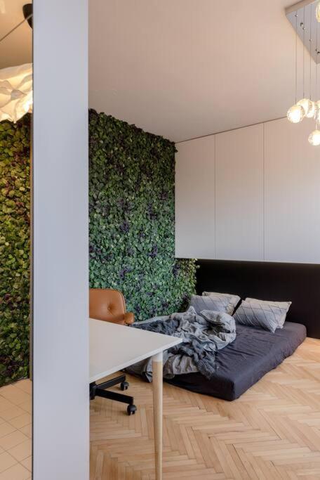 Apartment Tranquil Designer With 40m2 Terrace Overlooking Castle Of *